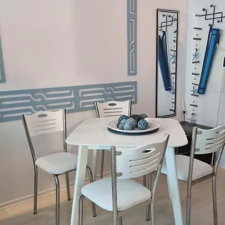 Апартамент Blue Summer - уют, близо до морето *