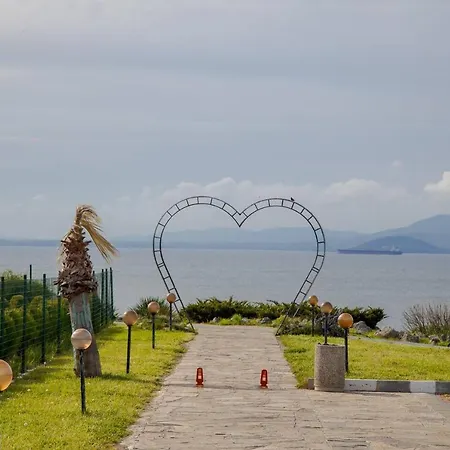 Апартамент Blue Summer - уют, близо до морето