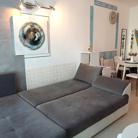 Апартамент Blue Summer - уют, близо до морето Бургас