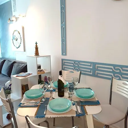 Blue Summer - уют, близо до морето Lägenhet *