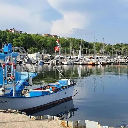 Blue Summer - уют, близо до морето * Burgas City